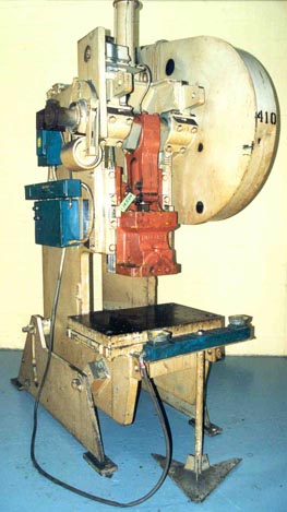 75 Ton NIAGARA OBI Press, 5 Str, 14-3/4 SH, 3-3/8 Adj, 36 x 24 Bed, 90 SPM