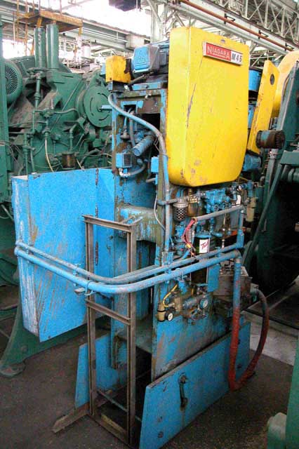 45 Ton NIAGARA OBI Press, 5 Str, 16.25 SH, 2.6 Adj, 28 x 18 Bed, 55 SPM