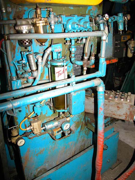 45 Ton NIAGARA OBI Press, 5 Str, 16.25 SH, 2.6 Adj, 28 x 18 Bed, 55 SPM