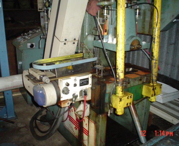 32 Ton FEDERAL OBI Press, 1.5 Str, 10.25 SH, 24 x 15 Bed, 90 to 300 SPM