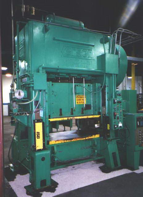 100 Ton VERSON SSDC Press, 4 Str, 16 SH, 54 x 36 Bed, 45 to 90 SPM