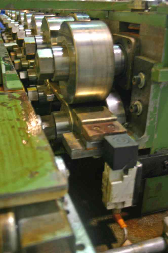 10-Stand DAHLSTROM Roll Former, 1-1/2 Spdl, 5 RS, 8 Horiz, 1 Vert, 10 HP