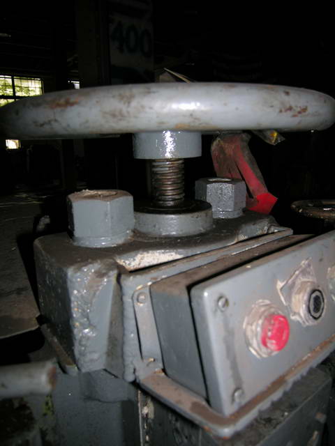 1-1/4 VAUGHN Wire Straightener, 3-Roll Plus 2 Outside Rolls