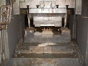 1000 Ton, CLEVELAND, 30 SPM, 42 X 45 BED, 5 STR.