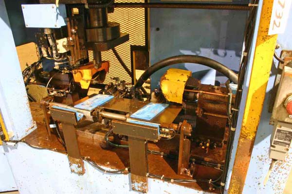 KOKUSAI MODEL ASC-20S22 HYDRAULIC SHAFT STRAIGHTENING PRESS