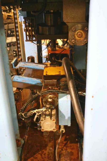 KOKUSAI MODEL ASC-20S22 HYDRAULIC SHAFT STRAIGHTENING PRESS