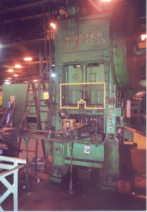 150 Ton MINSTER SSSC Press, 4 Str, 20 SH, 33 x 39 Bed, 50 SPM