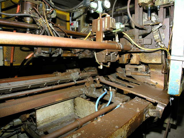 2-1/8 MODERN 2L Tube Cut-Off, 30 Cut, 18' Descrambler, Swing-Down ID Chamfer