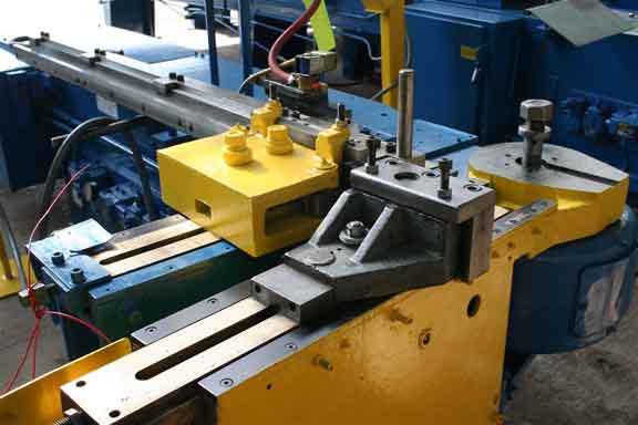 2-1/2 PINES MODEL 1 1/4 Bender, Counter Clockwise, 20'9 Over Mandrel, 12 Radi