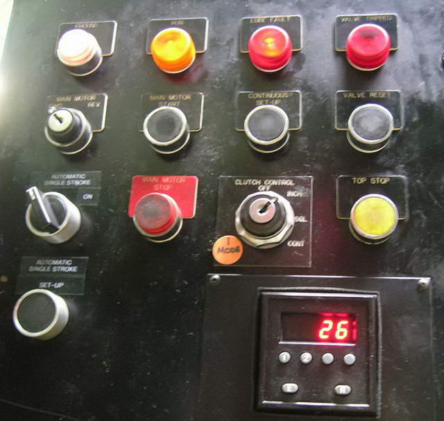 60 Ton NIAGARA OBI Press, 6 Str, 19 SH, 3.50 Adj, 32 x 21 Bed, 100 SPM