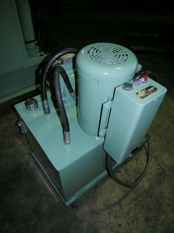 120 Ton PIRAHNA Punch, 1-1/2 Hole @ 1 to 5 Hole @ 1/4 , 21.5 Throat, 10 HP