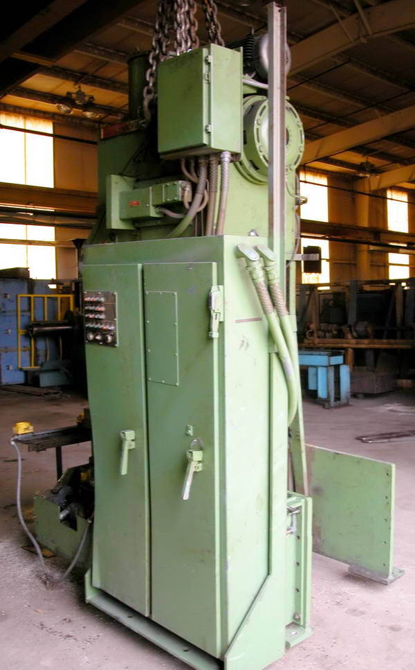 60 Ton NIAGARA OBI Press, 6 Str, 18 SH, 3 Adj, 32 x 21 Bed, 90 SPM