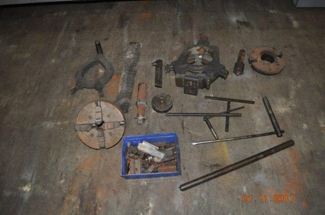 17 x 120 cc CLAUSING Engine Lathe, 3 Spdl Hole, Inch/Metric, 3 & 4-Jaw Chuck