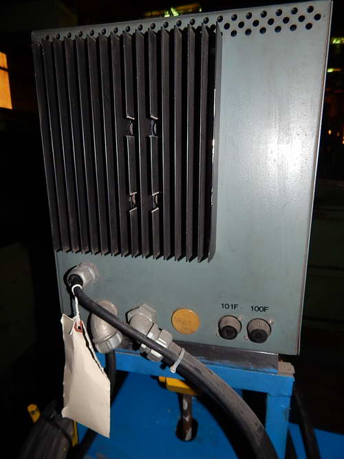 10 KVA WELD-O-MATIC Spot Welder, 20 Throat, Robotron 30 Controller, 550 Volt