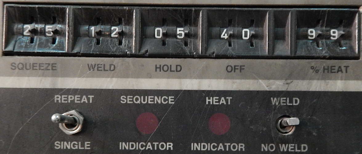 10 KVA WELD-O-MATIC Spot Welder, 20 Throat, Robotron 30 Controller, 550 Volt