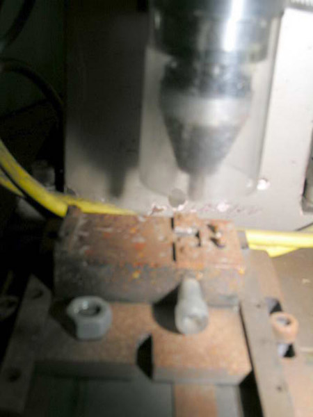 11/32 VSI AUTOMATION Orbital Rivet Spinner, 9 x 7-1/2 Bed, 7-1/2 Throat