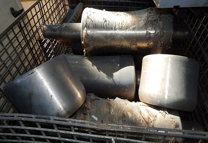 6 SUTTON 5-Roll Straightener, Entry / Exit Tables