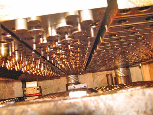 FIN DIE, 1/2 x 1.25 x 1.25 BURR OAK, Staggered 30 Row w/Waffle & Ripple Edge