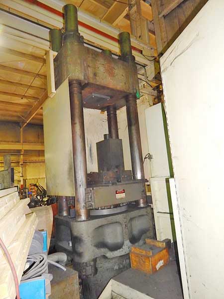 500 Ton Upacting Hydraulic Press, 24 Str, 51 Dylt, 30 x 30 Bed, 20 HP