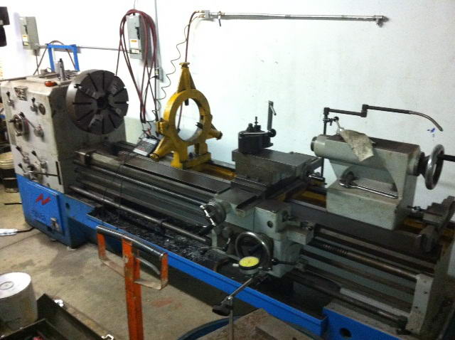 25.5 /16.5 /30 x 80 cc GIANA Gap Bed Engine Lathe, 3.06 Spdl Hole, 15 HP
