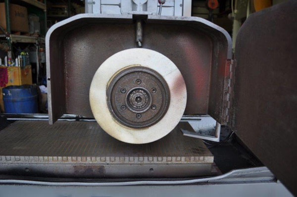 16 x 32 MITSUI 48S Hydraulic Surface Grinder, Mag Chuck, Rapid Elevation