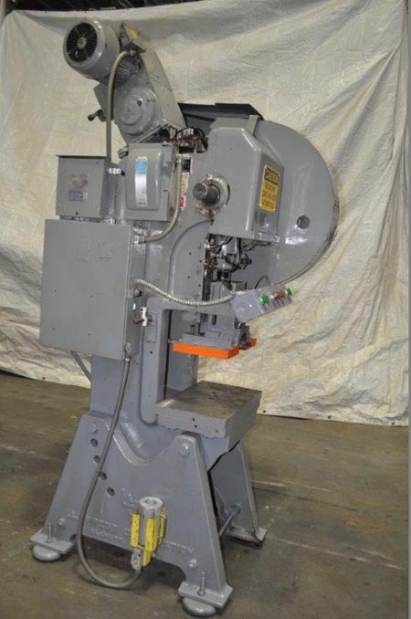 27 Ton L & J OBI Press, 1 Str, 10.5 SH, 2 Adj, 21-1/2 x 13 Bed, 150 SPM