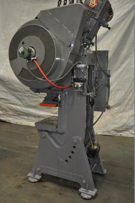 27 Ton L & J OBI Press, 1 Str, 10.5 SH, 2 Adj, 21-1/2 x 13 Bed, 150 SPM