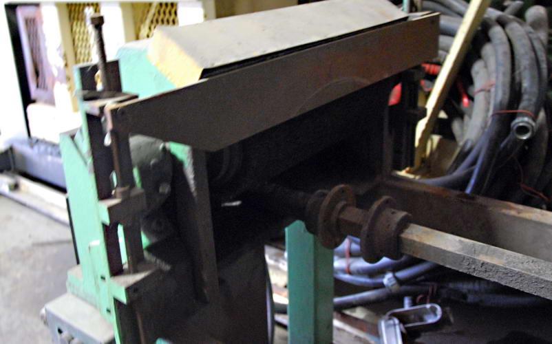 2-1/2 x 24 BURRMASTER 8 Brush Deburring Machine, 3500 PPH, (2) 5.5 kW