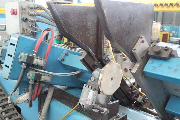 1 1/2 HAUTAU MODEL CC15M DOUBLE END CHAMFER MACHINE, 1995,