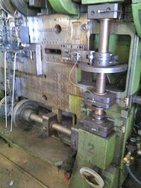 OMCG MODEL 1200 AUTOMATIC FORMING MACHINE