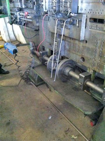 OMCG MODEL 1200 AUTOMATIC FORMING MACHINE