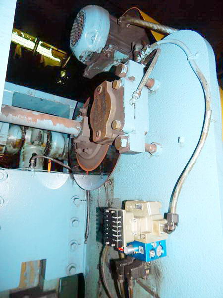 55 Ton HEIM Gap Frame Press, 6 Str, 15-1/2 SH, 4 Adj, 28 x 18 Bed, 60 SPM