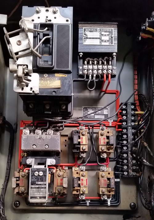 8 x 24 NORTON Horizontal Reciprocating Surface Grinder, 2-Axis Feed, 2 HP