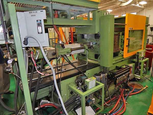 112 Ton ARBURG 2-Shot Injection Molding Machine, 22.4 Platen, 6.8 Ejector Str