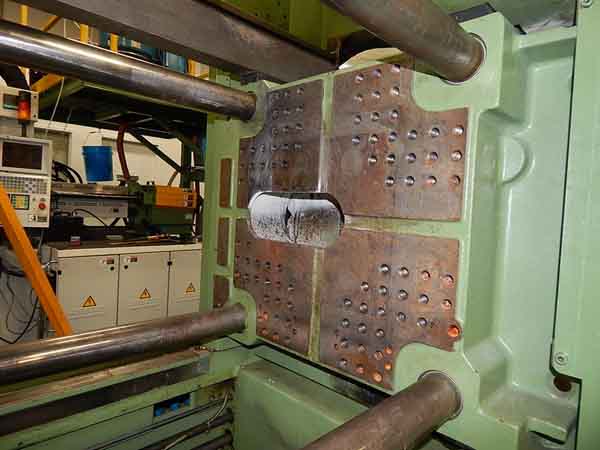 112 Ton ARBURG 2-Shot Injection Molding Machine, 22.4 Platen, 6.8 Ejector Str