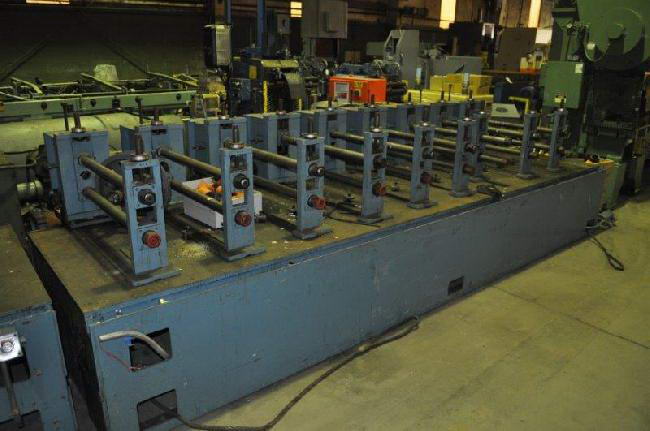 18-Stand CMC Roll Former, 2 Spdl, 32 RS, 18 Horiz, 6 - 9.5 Vert, 40 HP
