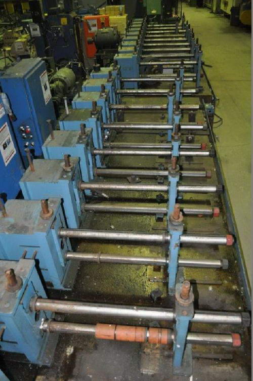 18-Stand CMC Roll Former, 2 Spdl, 32 RS, 18 Horiz, 6 - 9.5 Vert, 40 HP