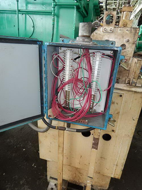 12 W x .080 COE Servo Feeder, 295 FPM, 39 Pass Line, Vert Edge Guides