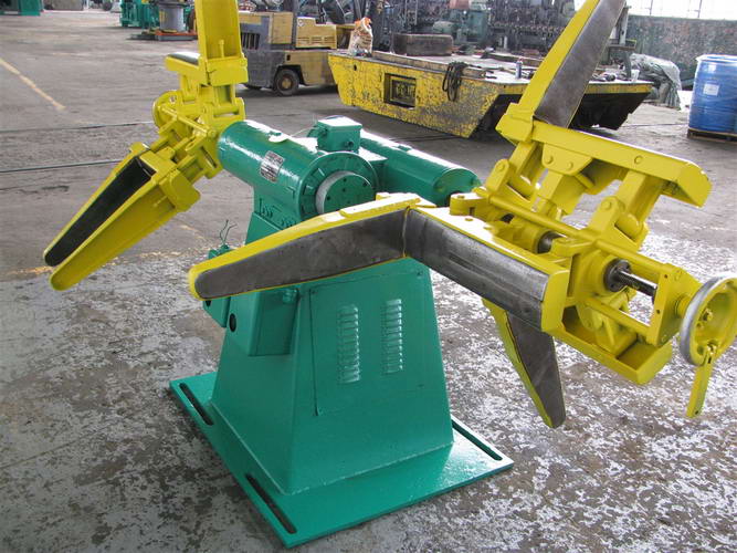 2,500 Lb COOPER WEYMOUTH Double End Uncoiler, 18 to 23 ID, 60 OD, 12 Width