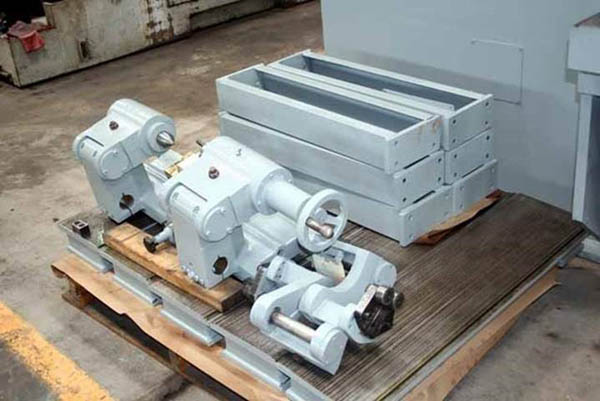 175 Ton EITEL Straightening Press, 10 Str, 31.5 Dylt, 79 x 10.75 Bed, 25 HP