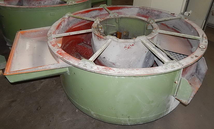 SPALECK Vibratory Bowl, 70 ID x 34 ID x 34 Deep, (2) Bottom Discharges