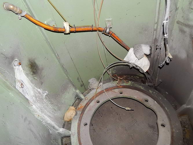 SPALECK Vibratory Bowl, 70 ID x 34 ID x 34 Deep, 32 W Side Ramp Load