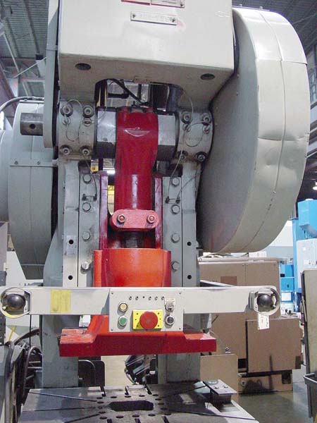 125 Ton SOUTH BEND JOHNSON OBI Press, 4 Str, 17.5 SH, 42 x 27 Bed, 40 SPM