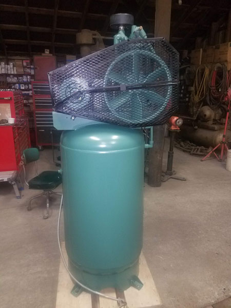 5 HP CHAMPION MODEL VR5-8 VERTICAL TANK MOUNTED PISTON TYPE AIR COMPRESSOR