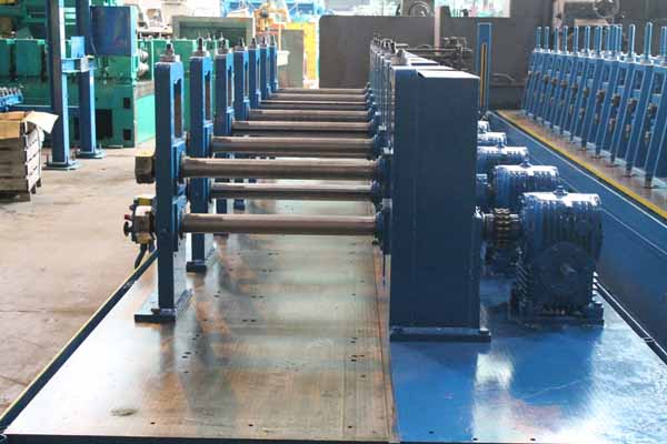 12-Stand BRADBURY Roll Former, 2.5 Spdl, 24 RS, 28 Horiz, 6.5 - 13.5 Vert