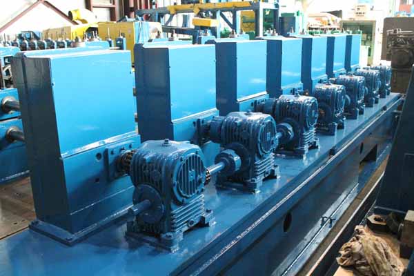 12-Stand BRADBURY Roll Former, 2.5 Spdl, 24 RS, 28 Horiz, 6.5 - 13.5 Vert