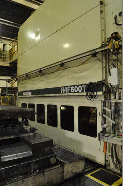 660 Ton KOMATSU SSDC Servo Press, 11.81 Str, 45.26 SH, 196.8 x 62.98 Bed