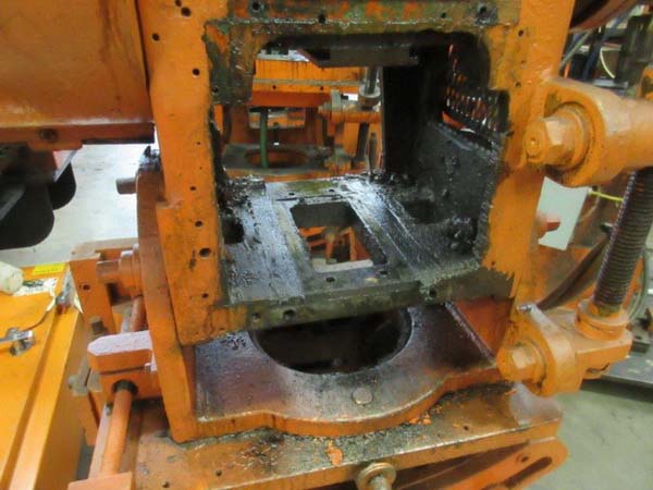 18 Ton TISHKEN Cut-Off Press, 1.5 Str, 9.75 SH, 2 Adj, 11 x 12 Bed