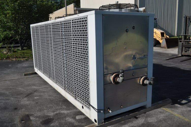 40 Ton MOTIVAIR Chiller, 395.9 BTU, 130 Gallon Tank, Air Cooled, 8 HP