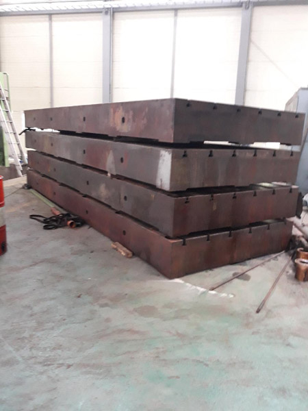 2000MM X 6000MM X 400MM T-SLOTTED FLOOR PLATES (2 AVAILABLE)
